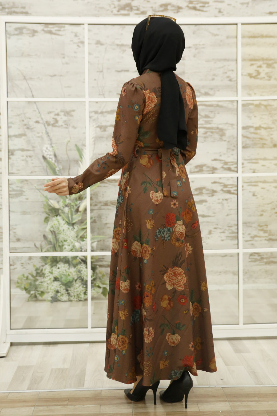 FLOWER PATTERNED TAN COLOR DRESS 