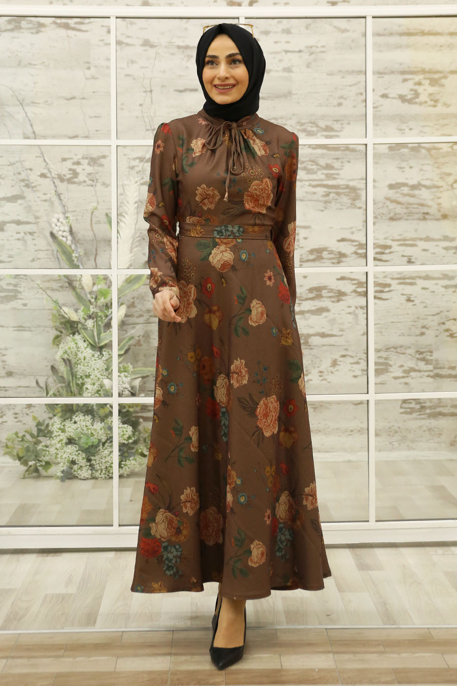FLOWER PATTERNED TAN COLOR DRESS 
