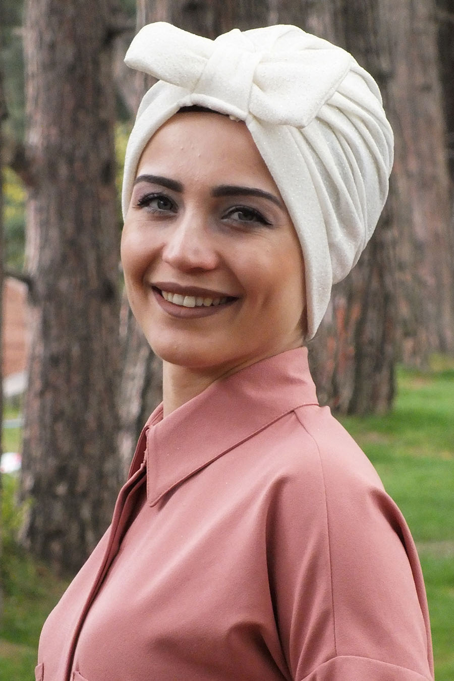 GLITTERY  BOW INSTANT HIJAB - ECRU 