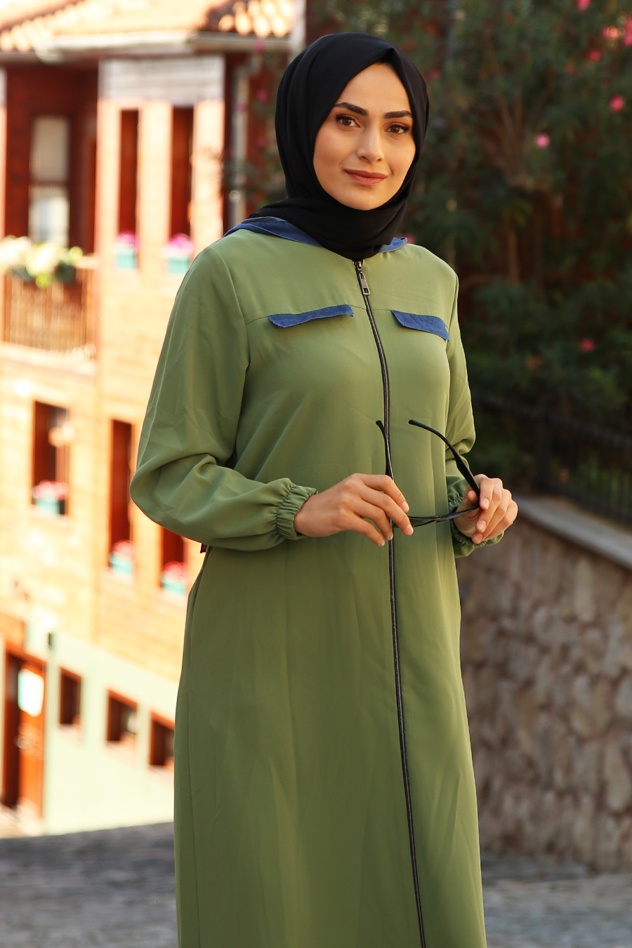 GREEN ABAYA 