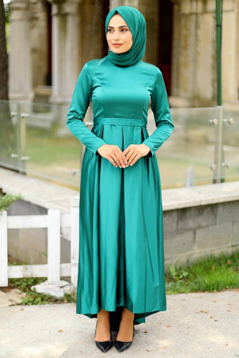 GREEN EVENING DRESS  