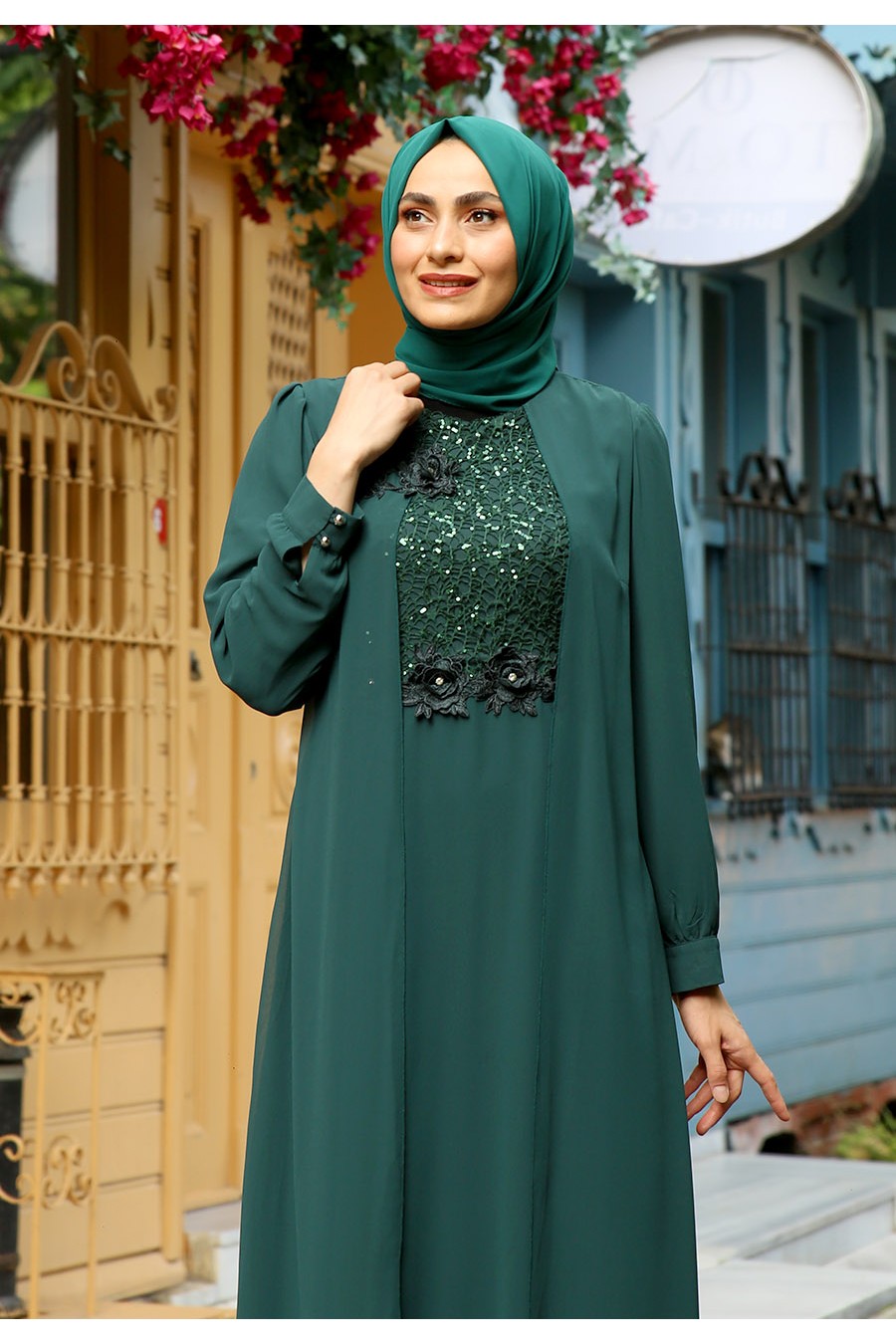 EVENING DRESS - GREEN