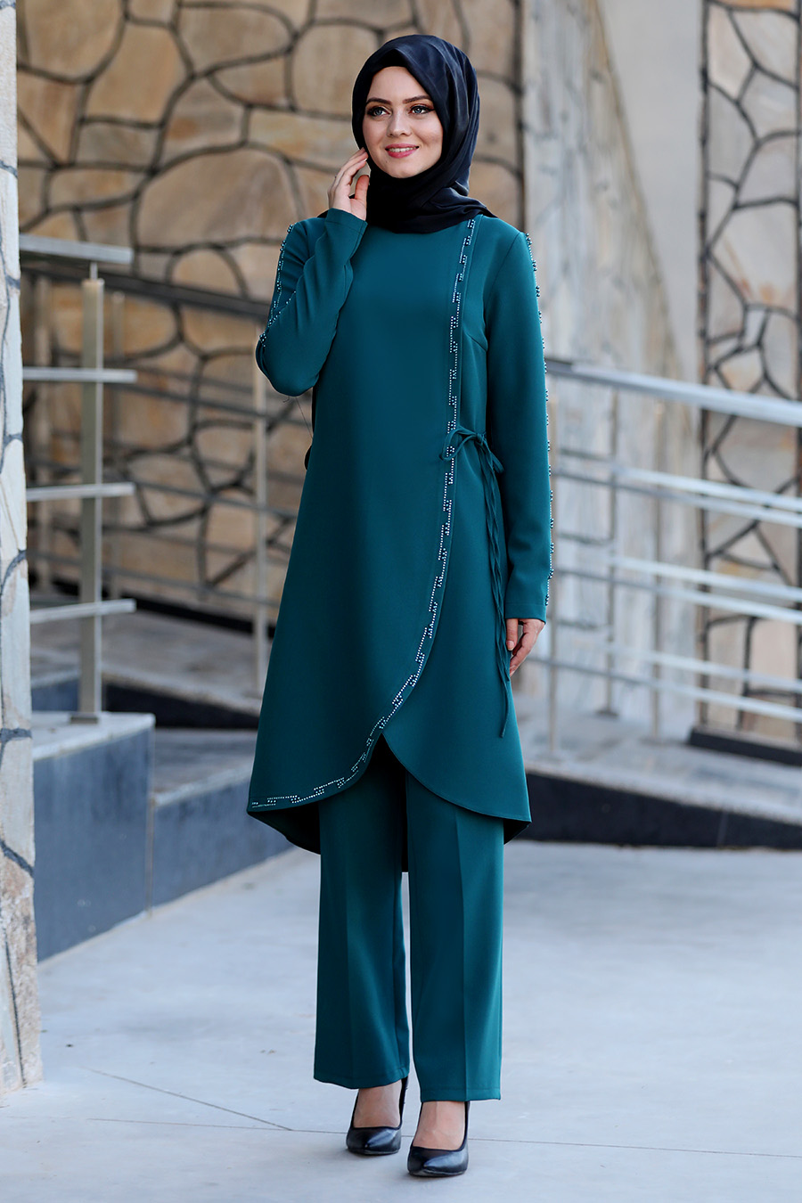 GREEN TUNIC AND PANT SUIT 