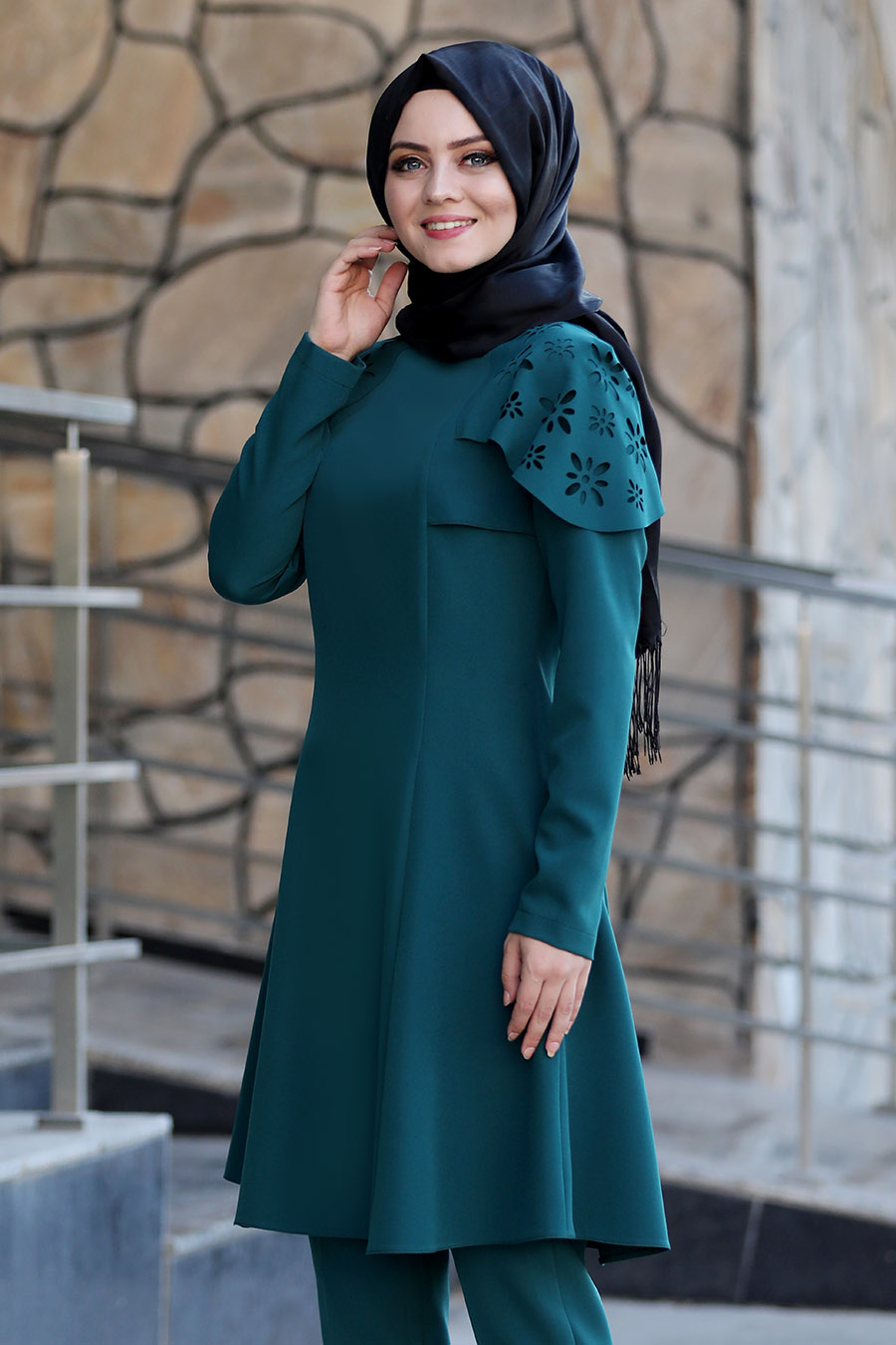 GREEN TUNIC AND PANT SUIT 