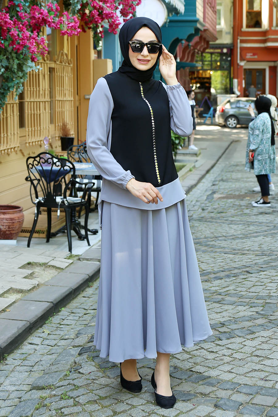 GREY COLOR TUNIC AND SKIRT SUIT