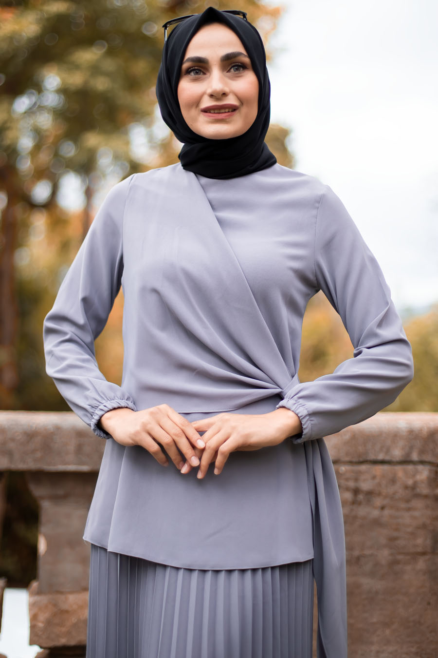 GREY TUNIC AND SKIRT SUIT