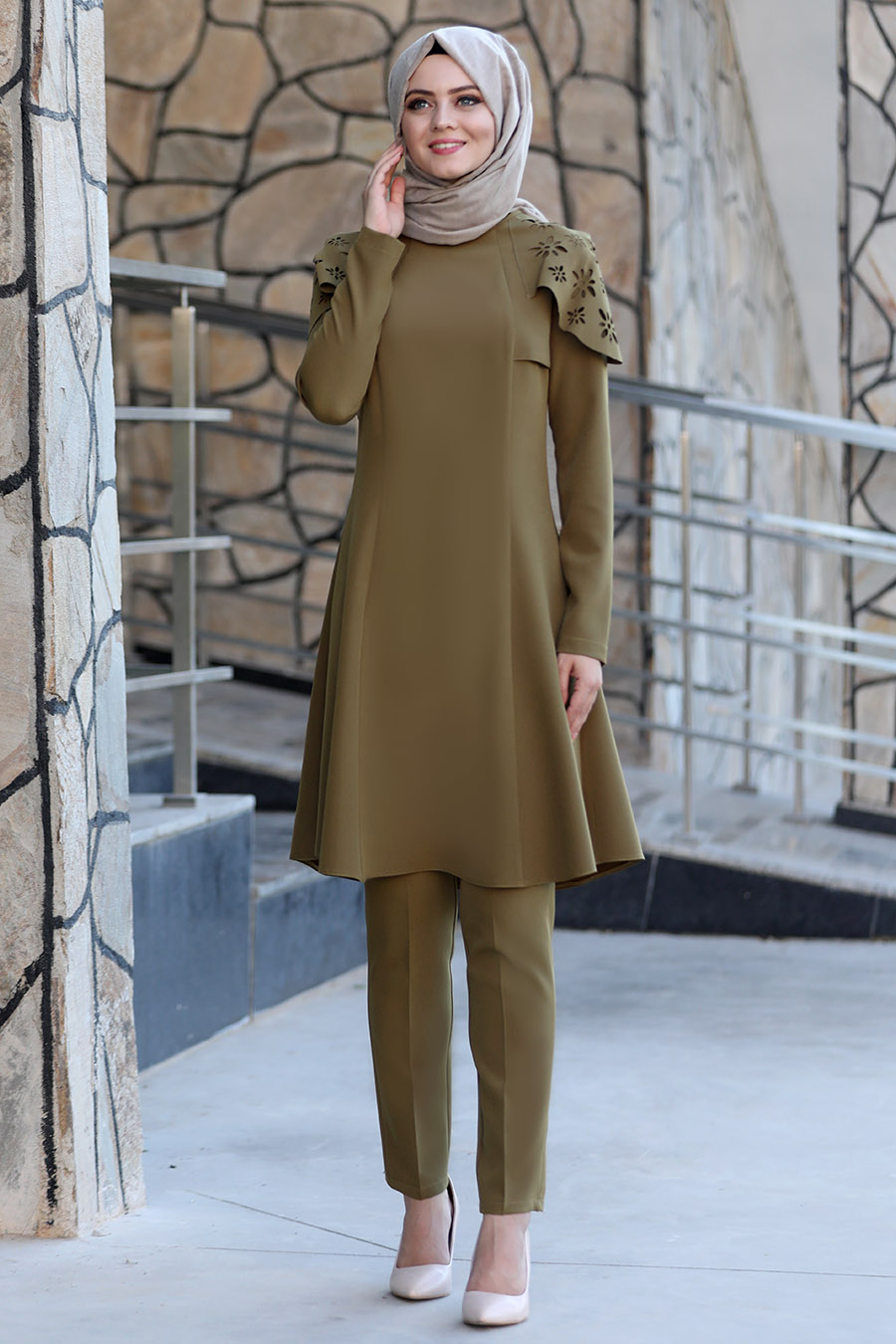 KHAKI TUNIC AND PANT SUIT 