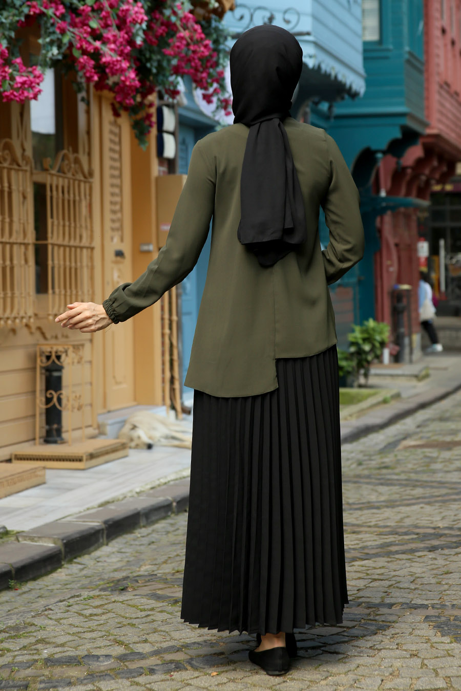 KHAKI TUNIC AND SKIRT SUIT