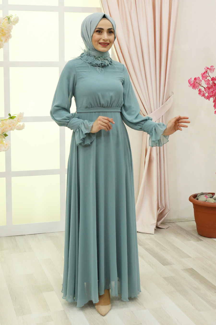 EVENING DRESS  - MINT  EVENING DRESS  - MINT