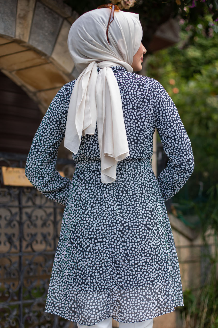PATTERNED BLACK TUNIC  PATTERNED BLACK TUNIC