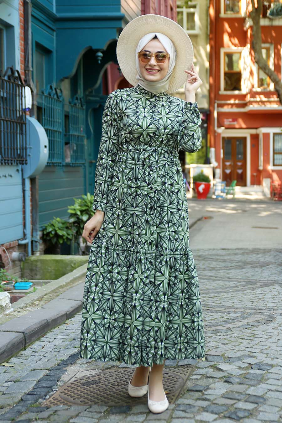 PATTERNED GREEN DRESS