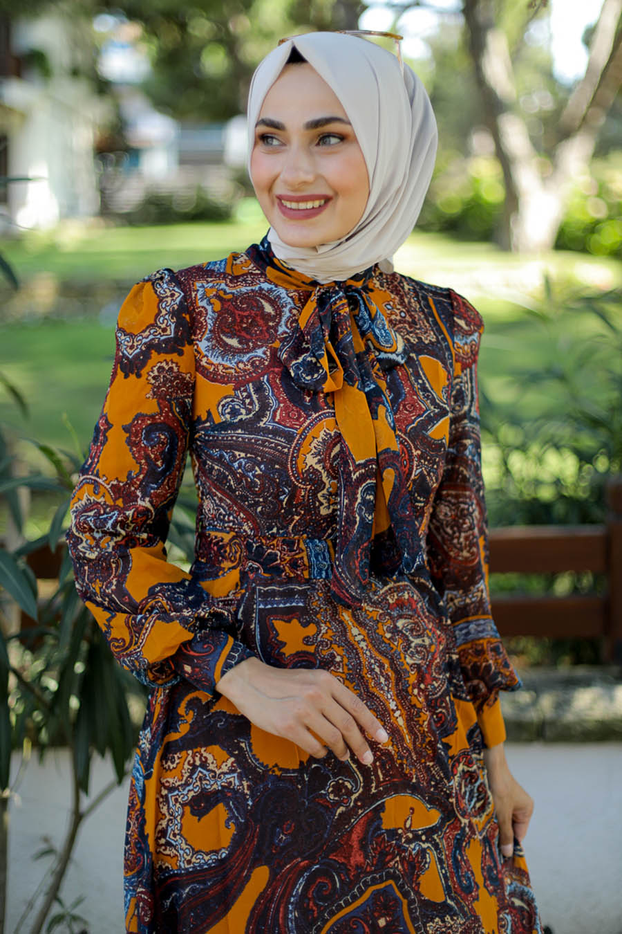 PATTERNED TAN COLOR DRESS 