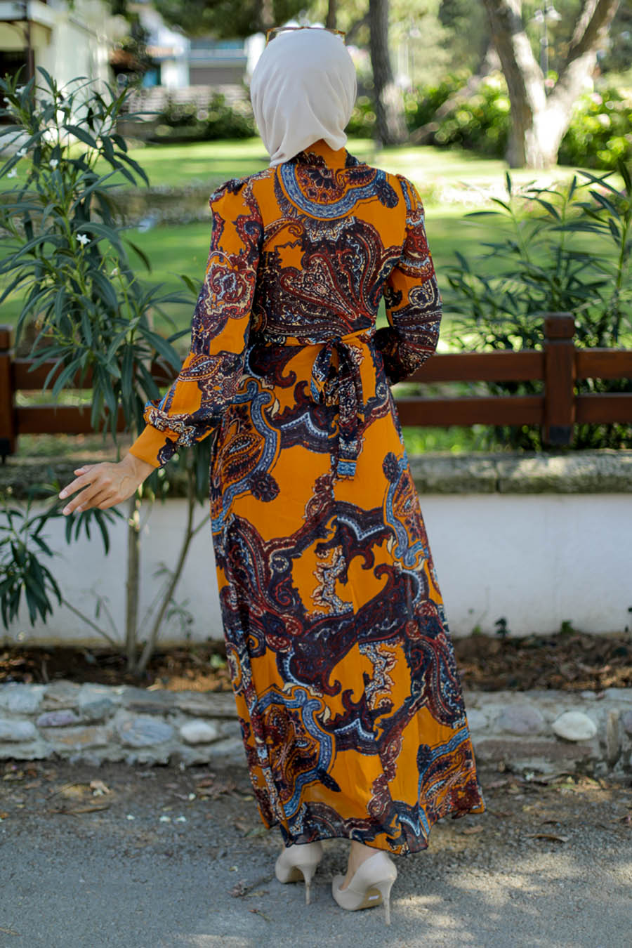 PATTERNED TAN COLOR DRESS 