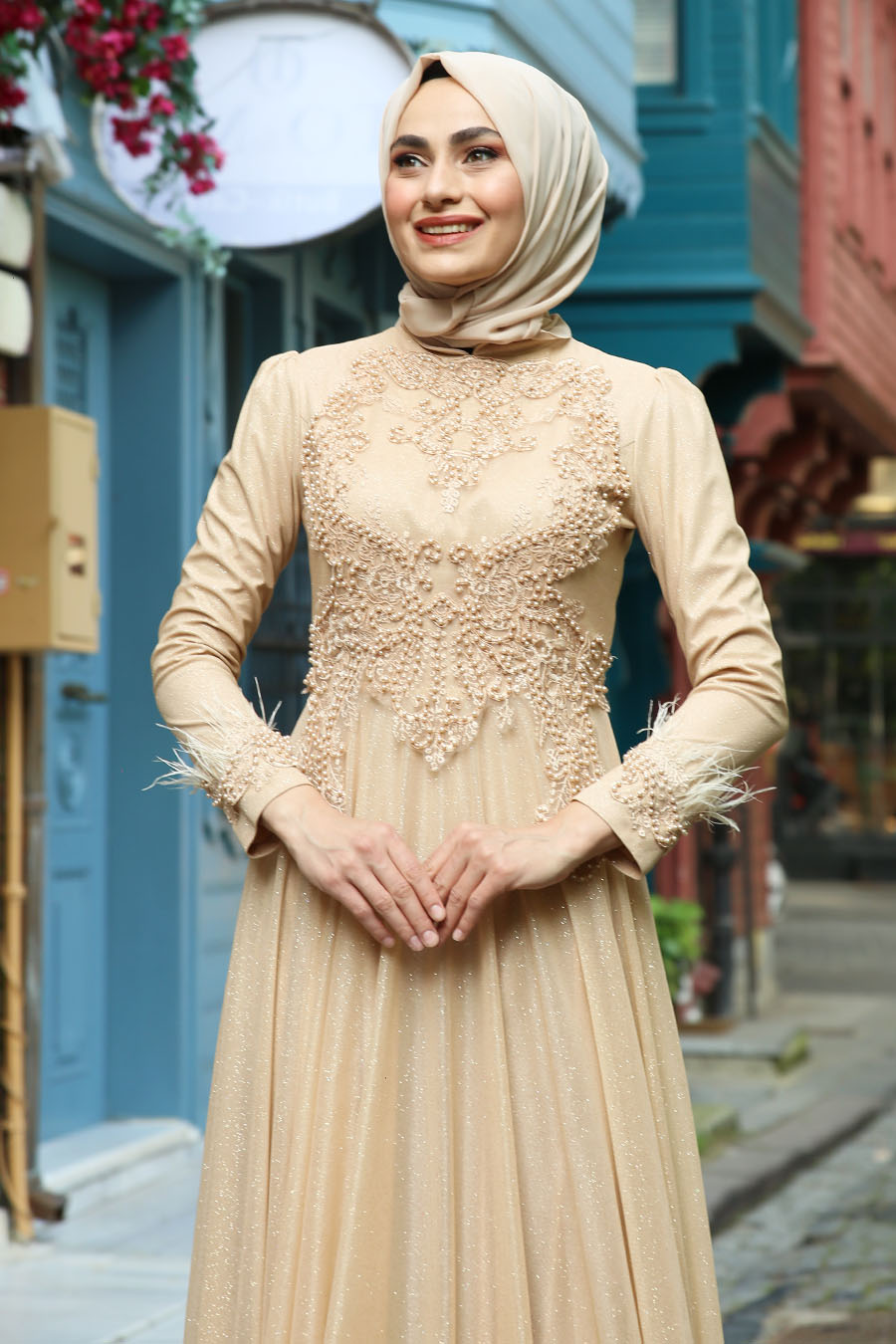 PEARL DETAILED GOLD EVENING DRESS