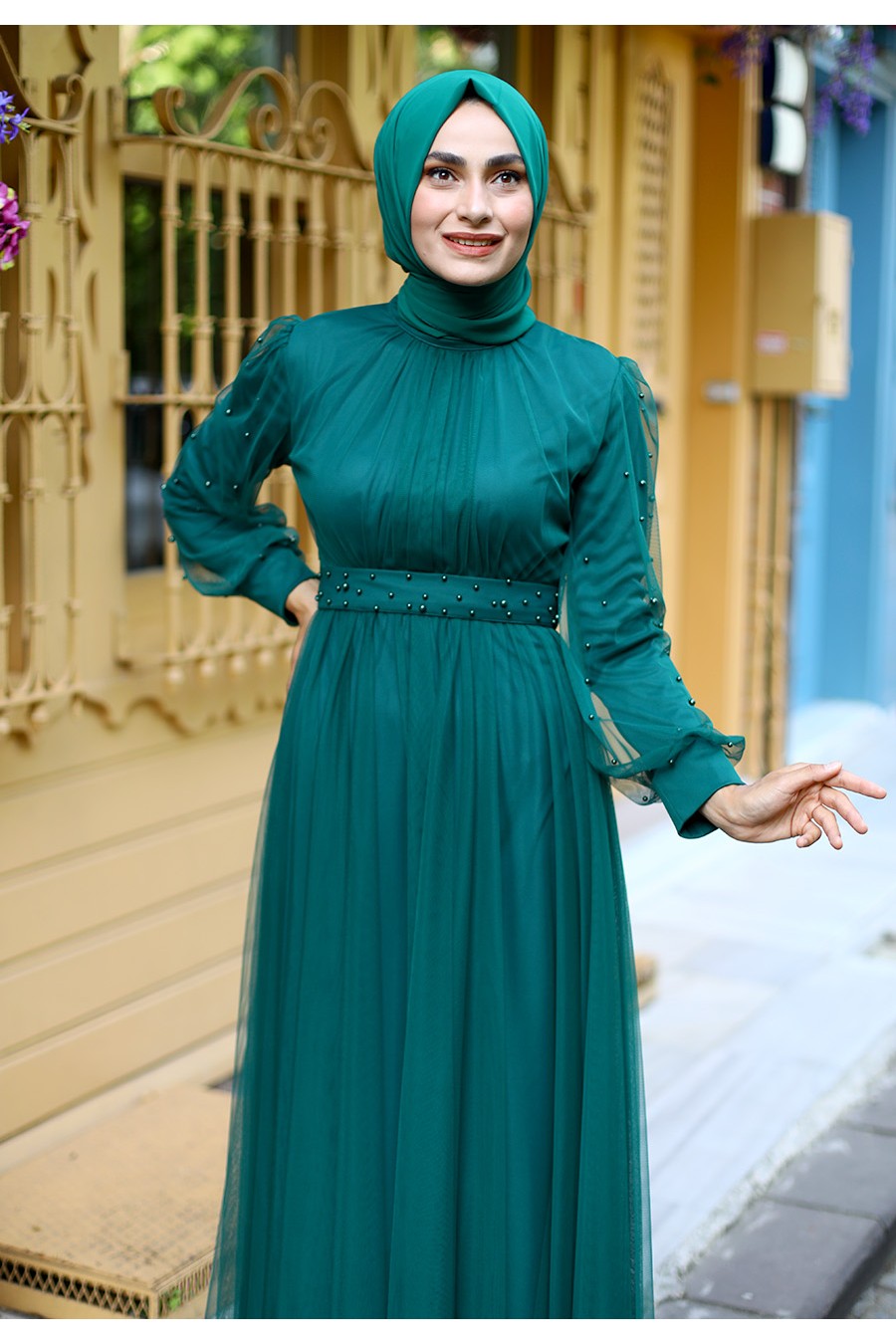 GREEN EVENING DRESS  
