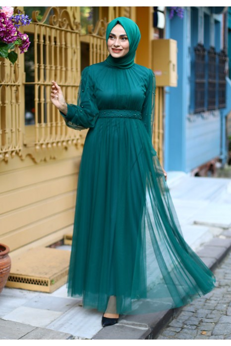 GREEN EVENING DRESS  
