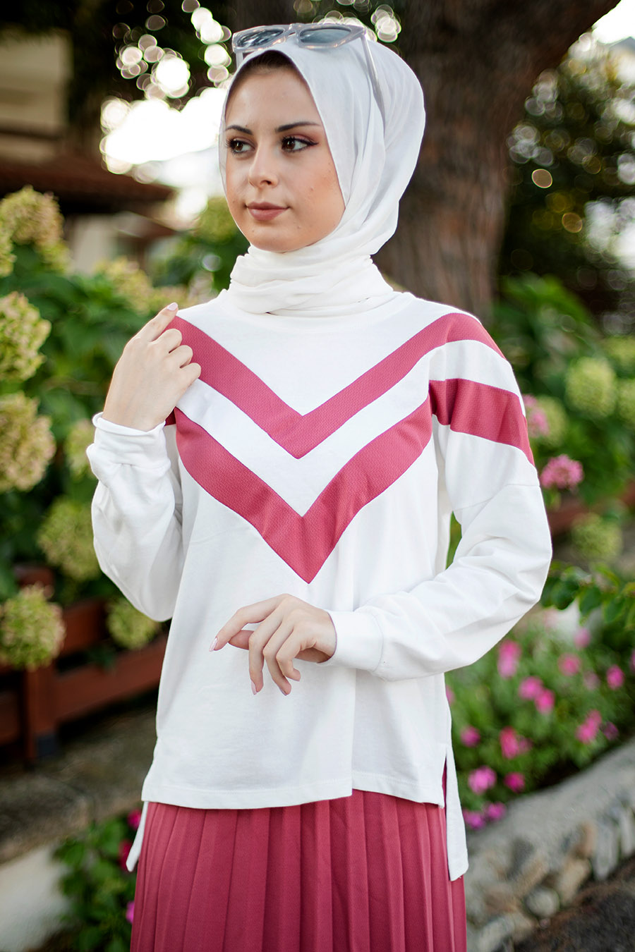 PINK TUNIC AND SKIRT SUIT