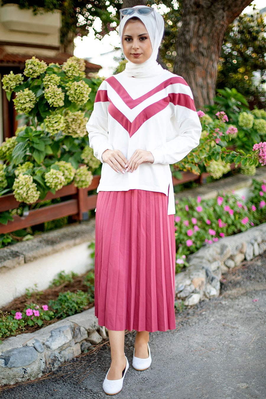 PINK TUNIC AND SKIRT SUIT