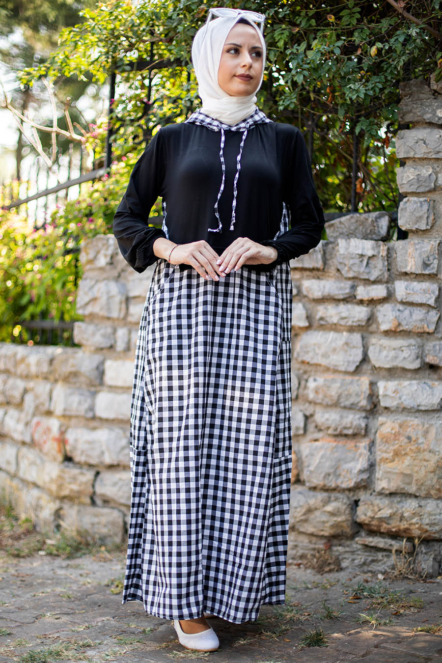 PLAID BLACK DRESS 