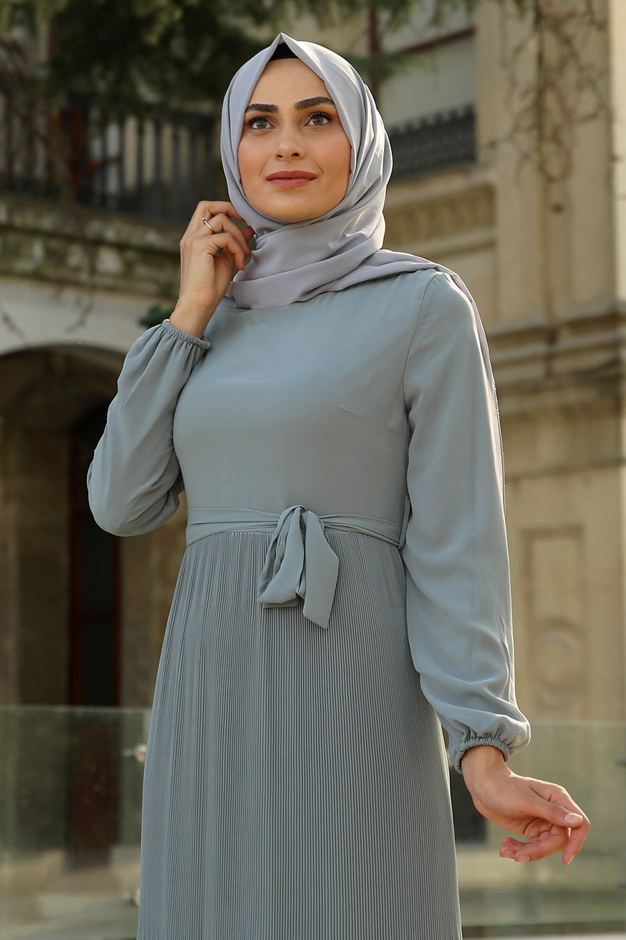 PLEATED DRESS - GREY 