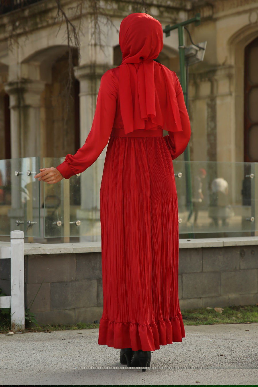 PLEATED  DRESS - RED 