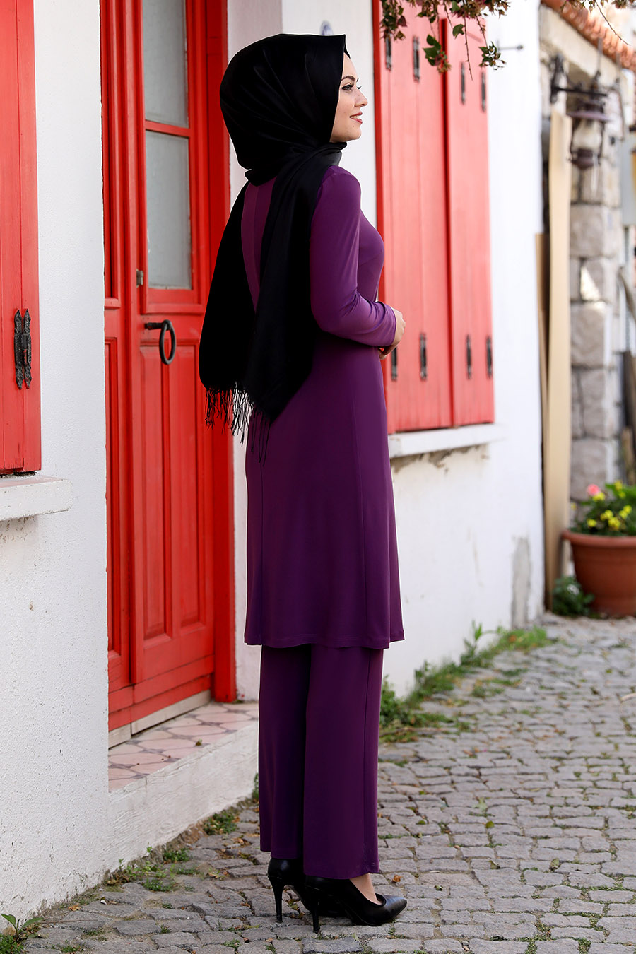 PURPLE SUIT AND PANT SUIT    