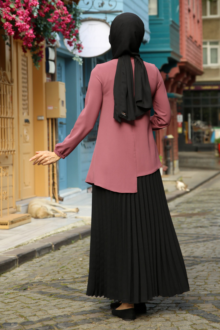 ROSE COLOR TUNIC AND SKIRT SUIT