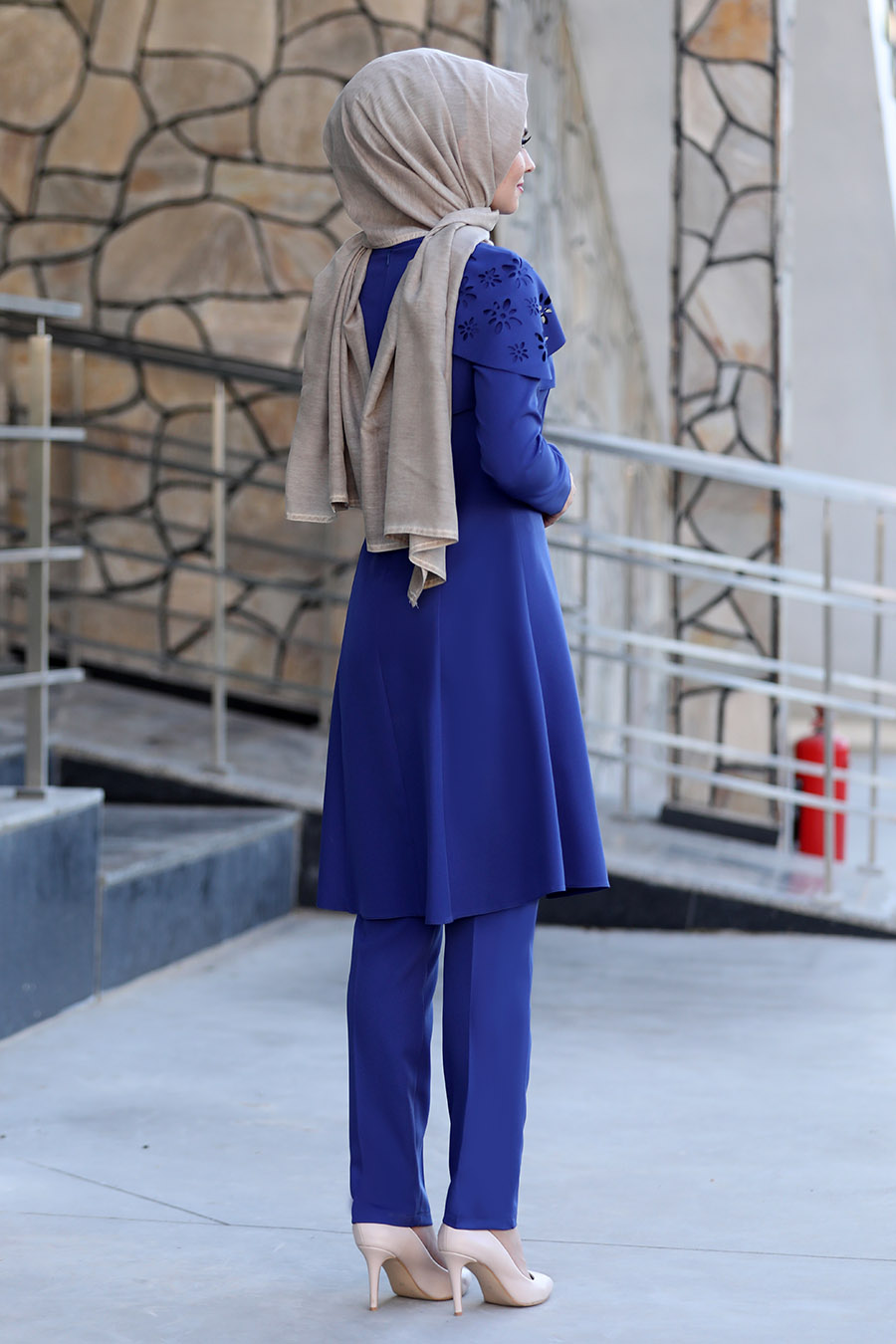 SAX BLUE TUNIC AND PANT SUIT   SAX BLUE TUNIC AND PANT SUIT