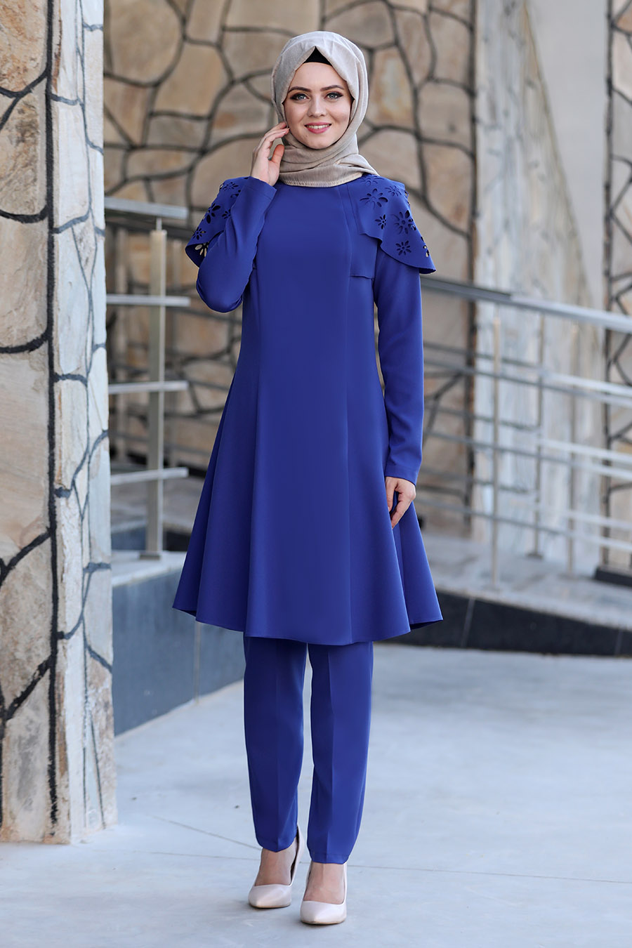 SAX BLUE TUNIC AND PANT SUIT   SAX BLUE TUNIC AND PANT SUIT