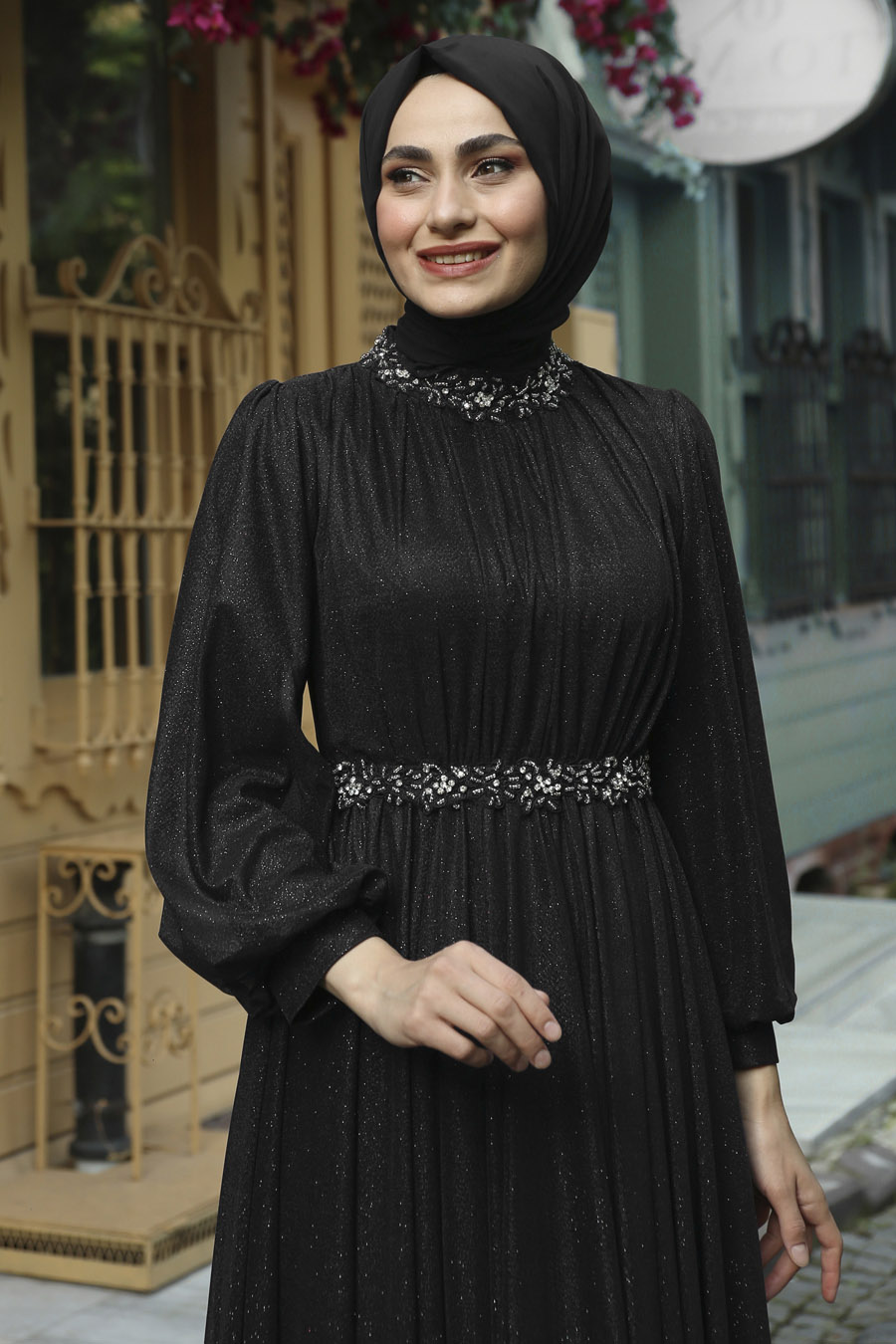 STONE DETAILED BLACK EVENING DRESS