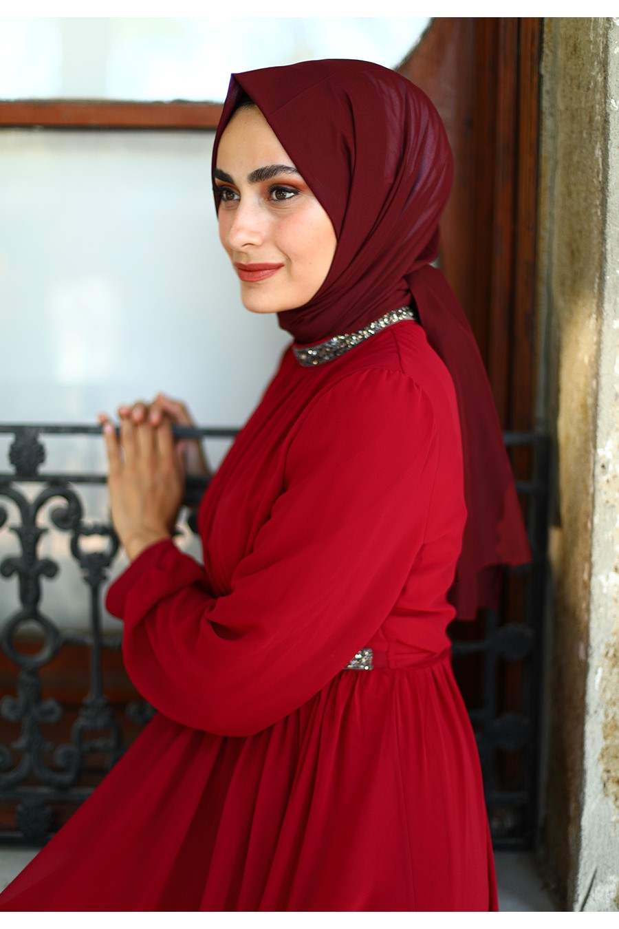 STONED DETAILED CLARET RED EVENING DRESS 