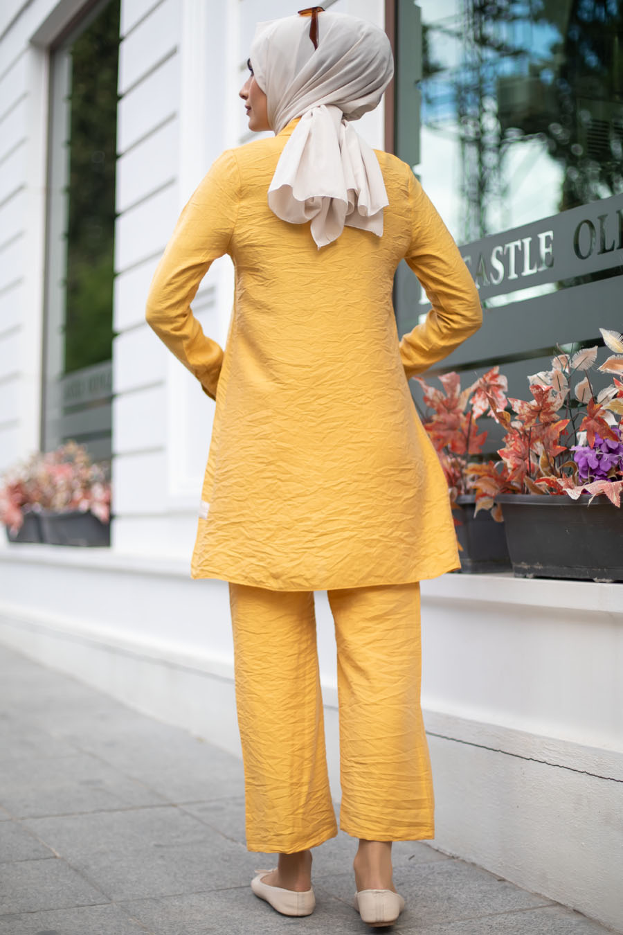 YELLOW TUNIC AND PANT SUIT  